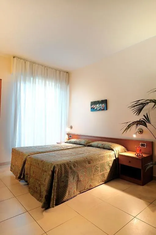 Hotel Arma Ristorante Arma di Taggia 3*,